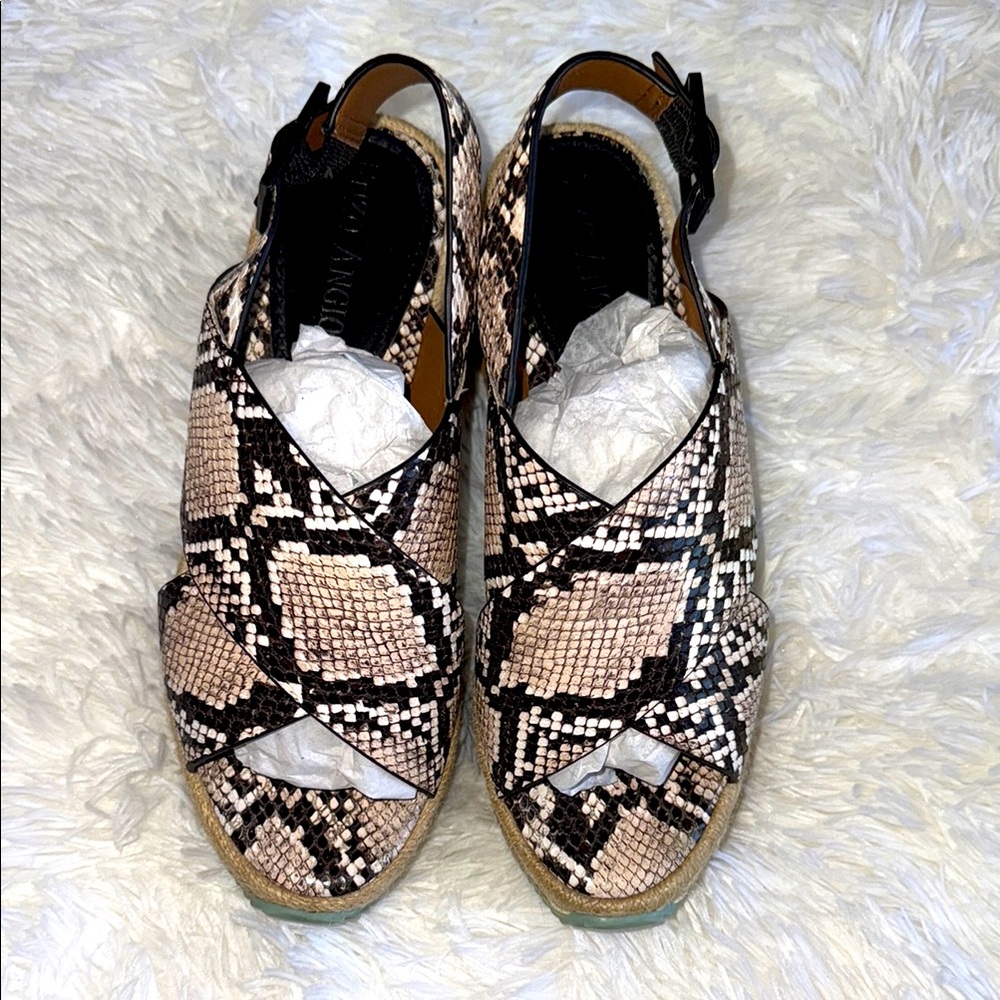 Stylish Enzo Angiolini Women's Snakeskin Pattern Sandals